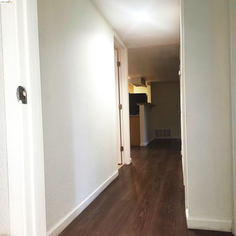 1241 Lakeview Cir, Pittsburg, CA 94565