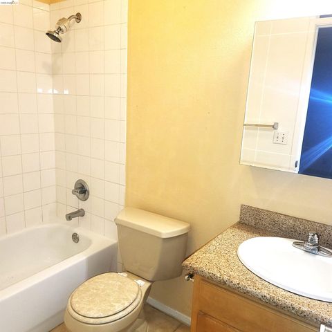 1241 Lakeview Cir, Pittsburg, CA 94565