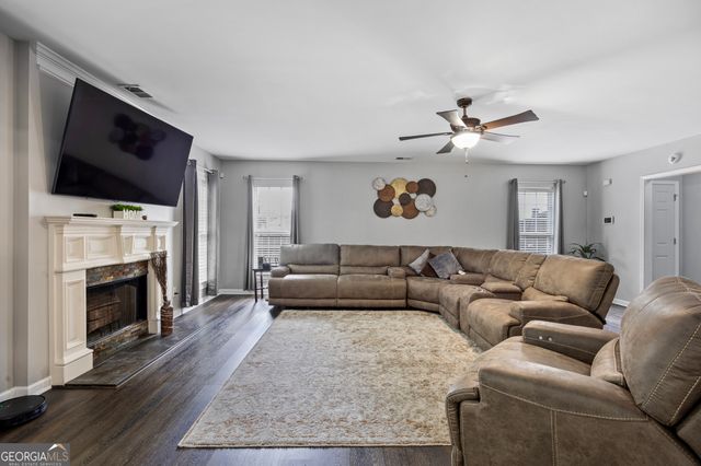 5515 Mossy View Drive, Douglasville, GA 30135