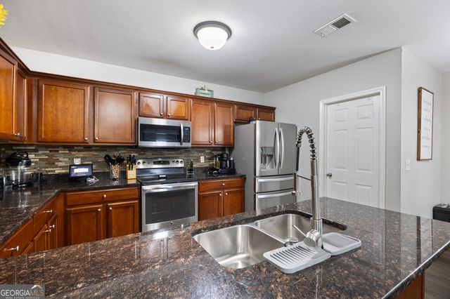 5515 Mossy View Drive, Douglasville, GA 30135