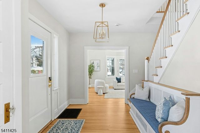 201 Maple Pl, Cranford Twp., NJ 07016