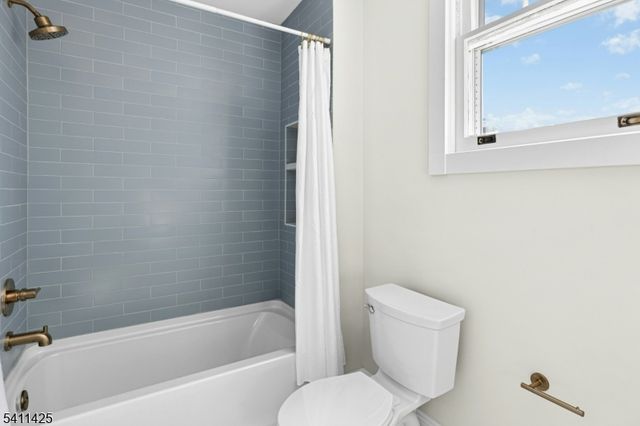 201 Maple Pl, Cranford Twp., NJ 07016