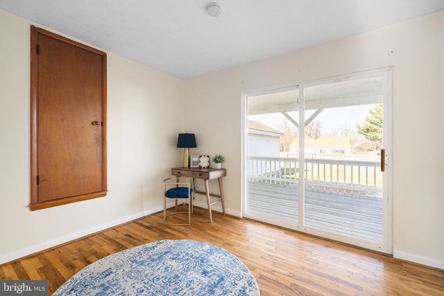 405 E 7TH AVE, Ranson, WV 25438