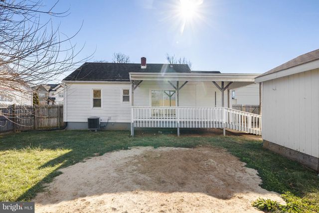 405 E 7TH AVE, Ranson, WV 25438