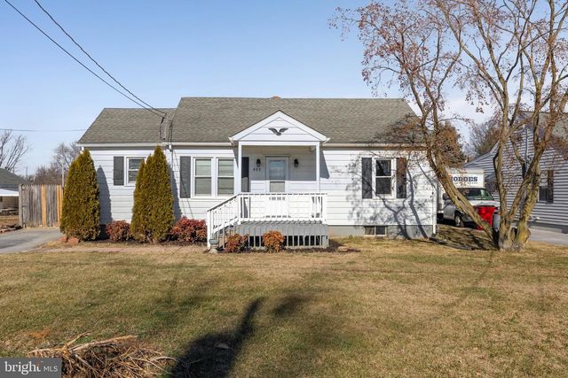 405 E 7TH AVE, Ranson, WV 25438