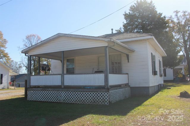 112 Eastside Drive, Forest City, NC 28043