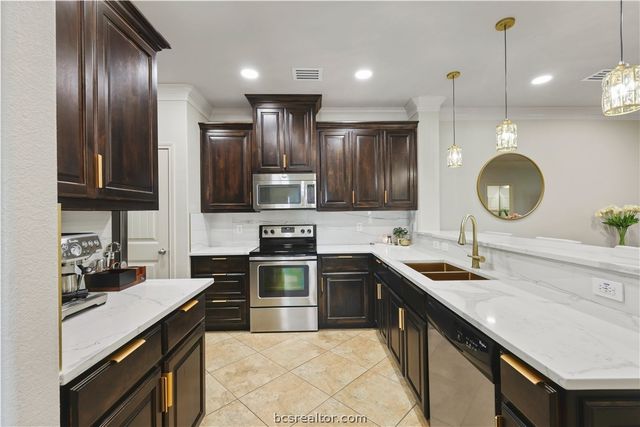 3801 Harvey Road, College Station, TX 77845