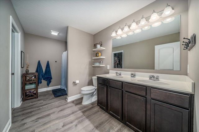 182 Honey Locust Lane, Commercial Point, OH 43116