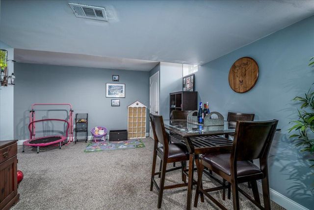 182 Honey Locust Lane, Commercial Point, OH 43116