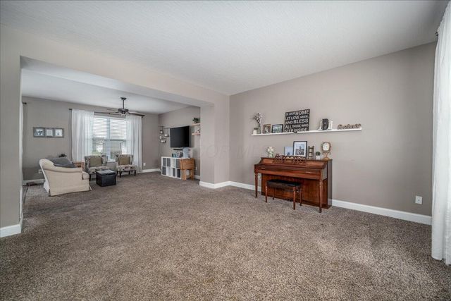 182 Honey Locust Lane, Commercial Point, OH 43116