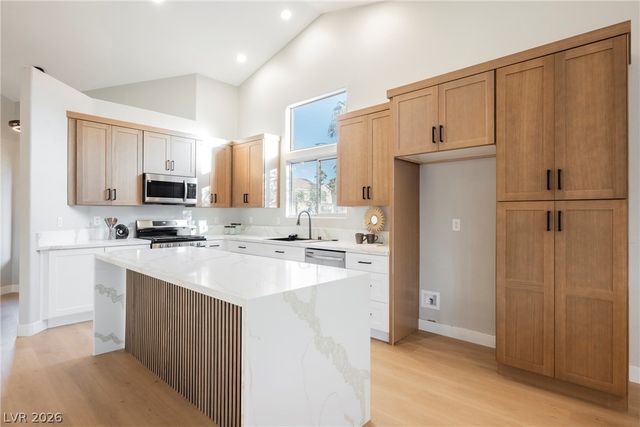7240 Tealwood Street, Las Vegas, NV 89131