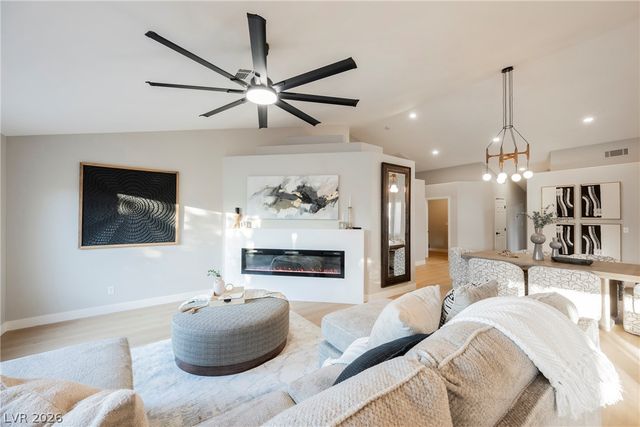 7240 Tealwood Street, Las Vegas, NV 89131