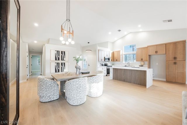 7240 Tealwood Street, Las Vegas, NV 89131