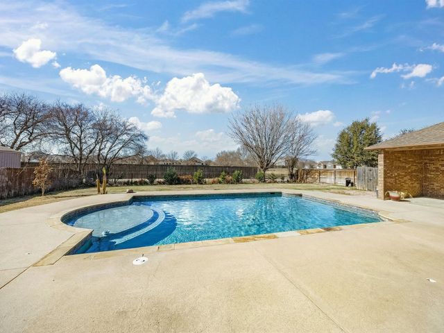 13269 Moonlake Way, Fort Worth, TX 76052