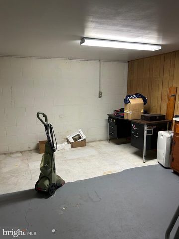 1321 MARSHALL ST, Hagerstown, MD 21740