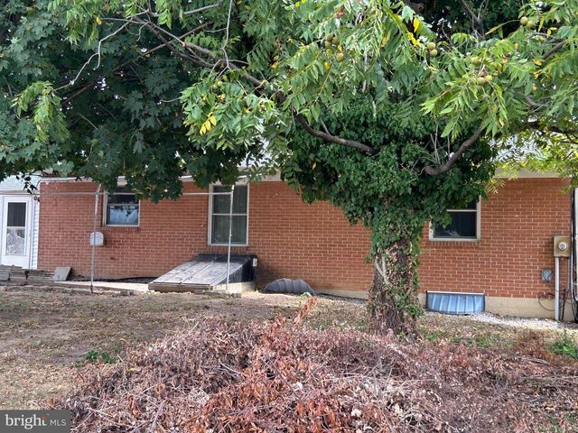 1321 MARSHALL ST, Hagerstown, MD 21740