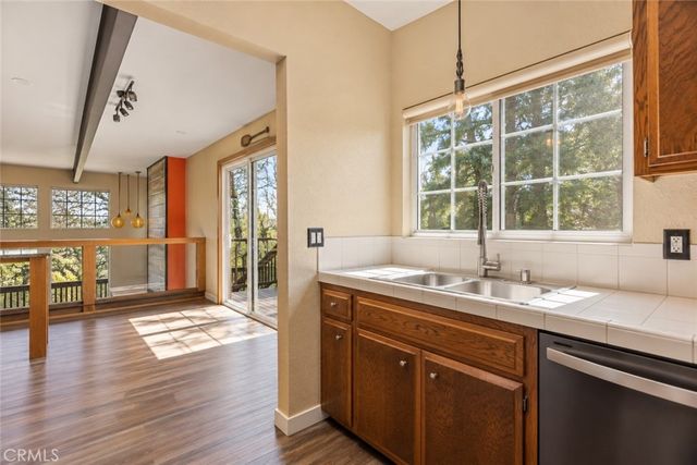 28264 Arbon, Lake Arrowhead, CA 92352