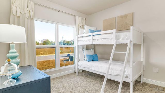 2142 Aqua St, Gulf Breeze, FL 32563