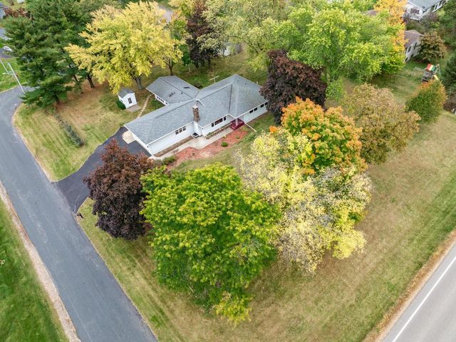 1100 Division Street, Mauston, WI 53948