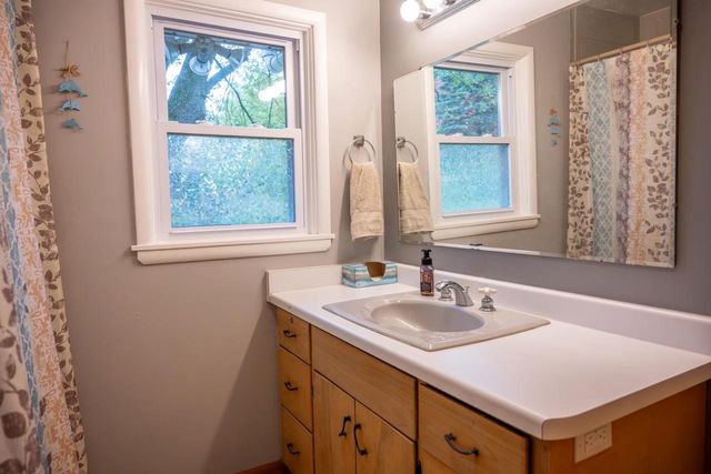 1100 Division Street, Mauston, WI 53948