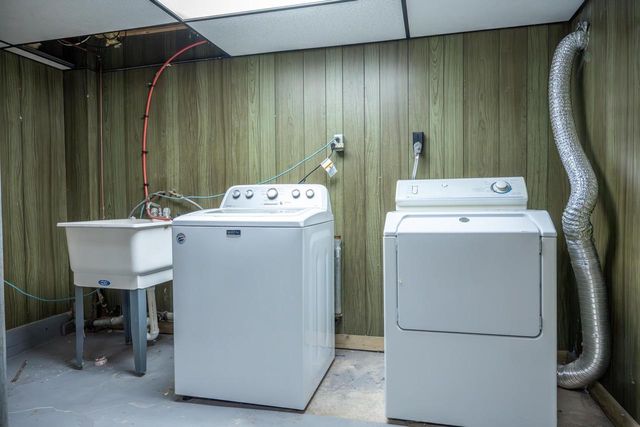 1100 Division Street, Mauston, WI 53948