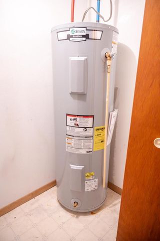 1100 Division Street, Mauston, WI 53948