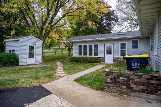 1100 Division Street, Mauston, WI 53948