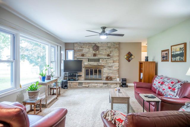 1100 Division Street, Mauston, WI 53948