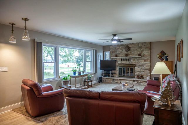 1100 Division Street, Mauston, WI 53948