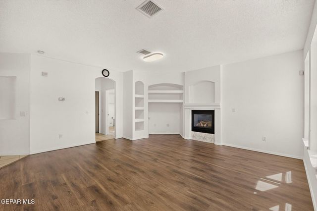 5397 ISAIAS AVALOS Lane, El Paso, TX 79934