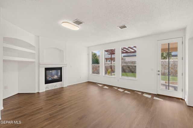 5397 ISAIAS AVALOS Lane, El Paso, TX 79934