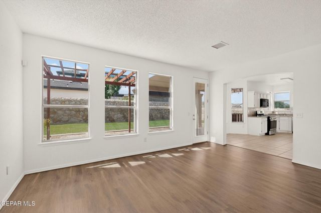 5397 ISAIAS AVALOS Lane, El Paso, TX 79934