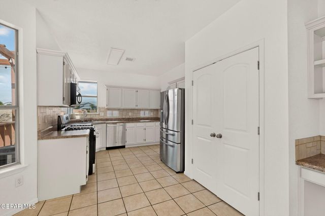 5397 ISAIAS AVALOS Lane, El Paso, TX 79934