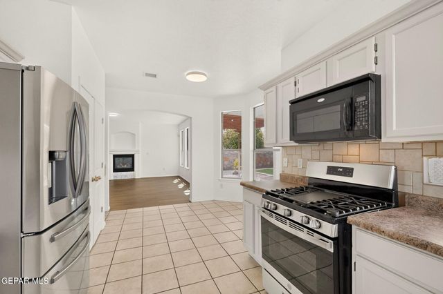 5397 ISAIAS AVALOS Lane, El Paso, TX 79934