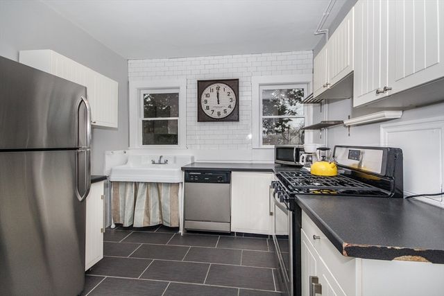 584 Centre Street, Boston, MA 01230