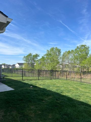 5513-5515 N Sandkey Ct, Wichita, KS 67204