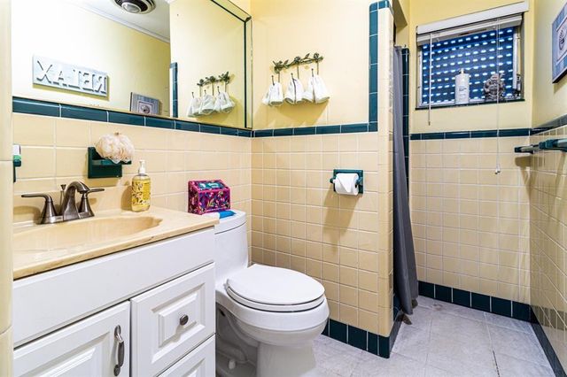 1300 SE 7TH Court, Deerfield Beach, FL 33441