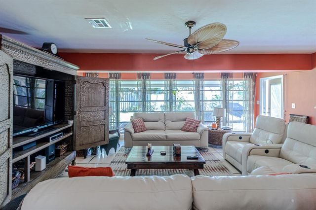 1300 SE 7TH Court, Deerfield Beach, FL 33441