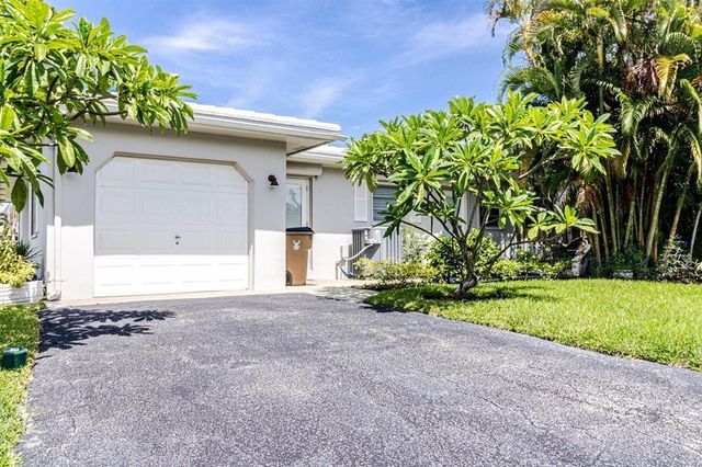 1300 SE 7TH Court, Deerfield Beach, FL 33441