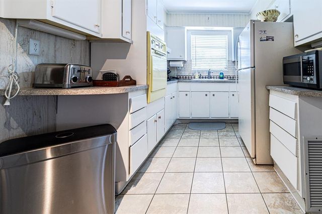 1300 SE 7TH Court, Deerfield Beach, FL 33441