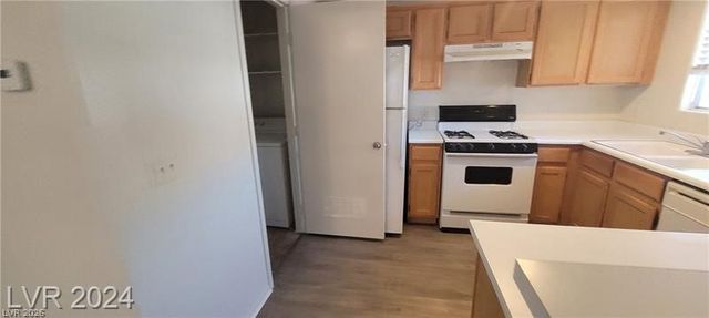 4555 SAHARA Avenue 252, Las Vegas, NV 89104