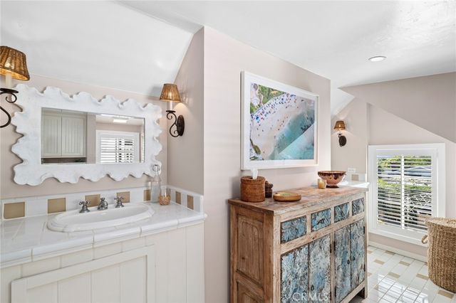 376 Diamond, Laguna Beach, CA 92651