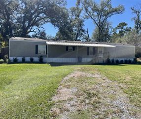 775 Acorn Creek Trail, Sulphur, LA 70663