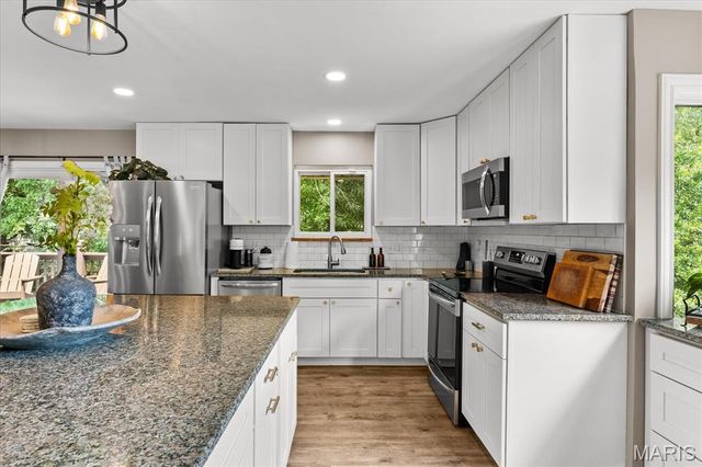 470 Oak Hill Drive, Lake St Louis, MO 63367