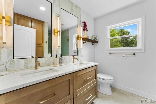 470 Oak Hill Drive, Lake St Louis, MO 63367