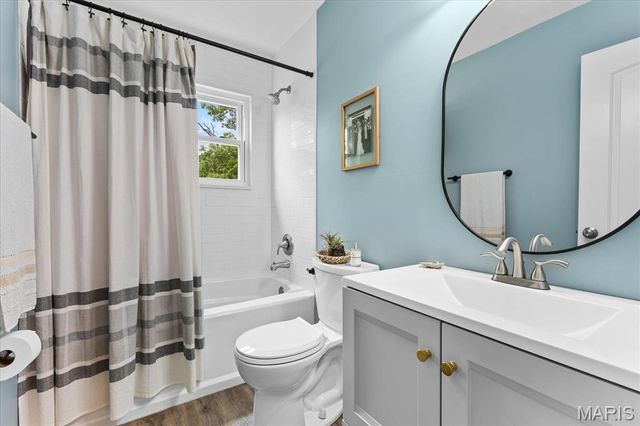 470 Oak Hill Drive, Lake St Louis, MO 63367