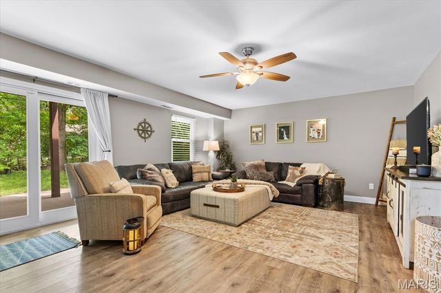 470 Oak Hill Drive, Lake St Louis, MO 63367