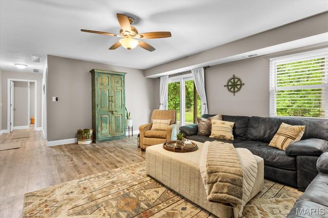 470 Oak Hill Drive, Lake St Louis, MO 63367
