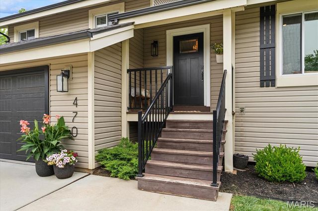 470 Oak Hill Drive, Lake St Louis, MO 63367