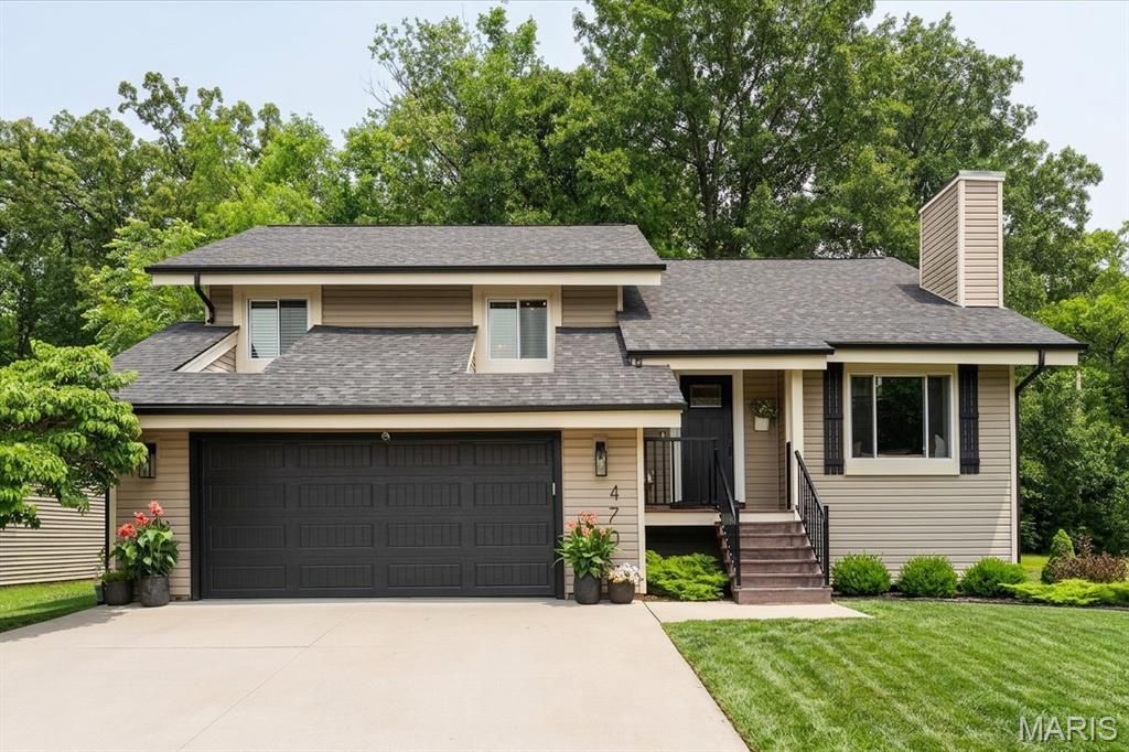 470 Oak Hill Drive, Lake St Louis, MO 63367